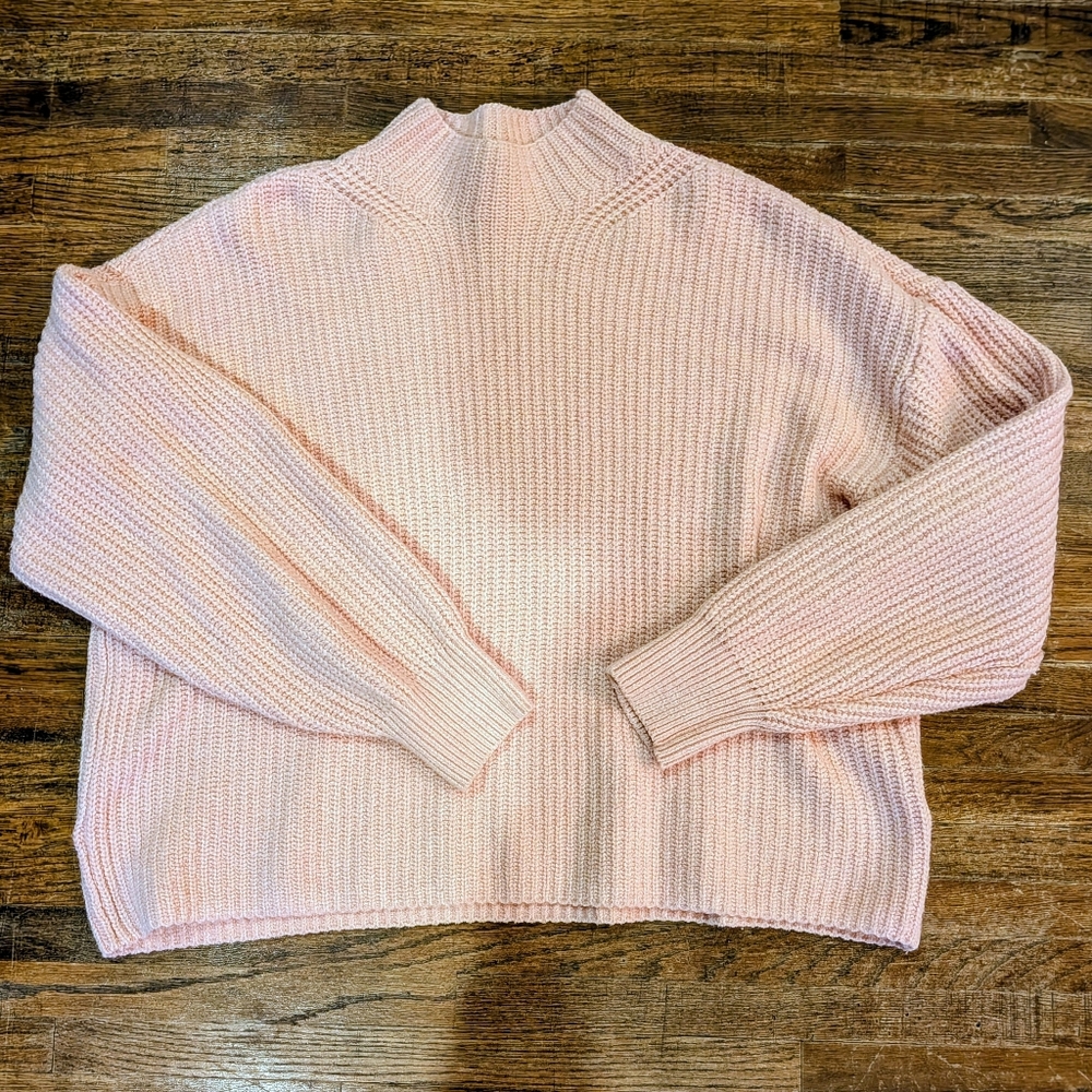 Old Navy SoSoft Pink 🩷 Cropped Mock Neck Sweater. Size XL Tall.